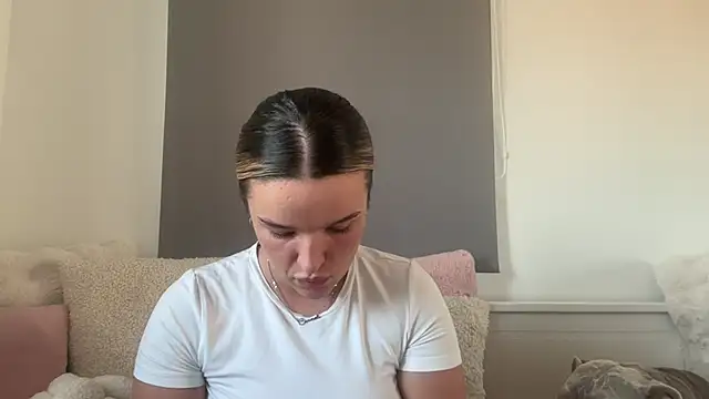 Snapshot of maisiesmithx chatting on 07-19-26, 06:22 maisiesmithx online show from 07-19-26, 06:22