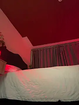 sue   0 online show from 03-21-26, 06:07