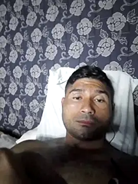 Snapshot of Diogo100 chatting on 06-19-26, 05:45 Diogo100 online show from 06-19-26, 05:45