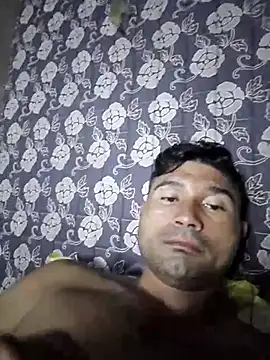 Snapshot of Diogo100 chatting on 07-18-26, 07:12 Diogo100 online show from 07-18-26, 07:12