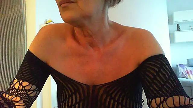 Snapshot of __Angel78__ chatting on 09-29-25, 11:59 Angel78 online show from 09-29-25, 11:59