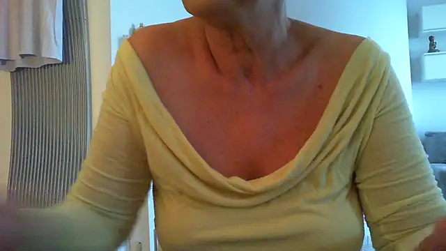 Snapshot of __Angel78__ chatting on 10-01-25, 12:55 Angel78 online show from 10-01-25, 12:55