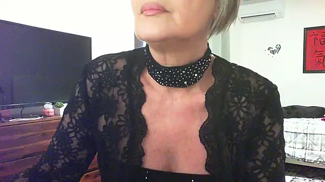 Snapshot of __Angel78__ chatting on 02-08-26, 01:14 Angel78 online show from 02-08-26, 01:14