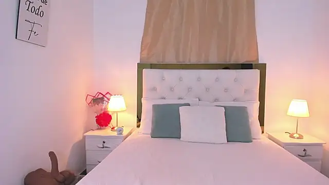 SofiaBosch online show from 09-20-25, 12:55