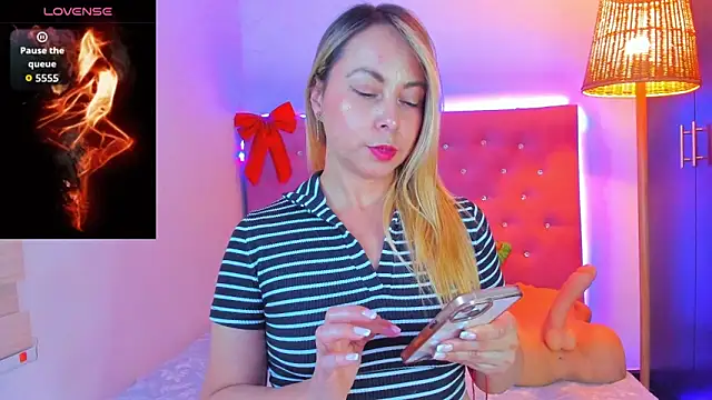  sexybunny  online show from 12-21-25, 03:35