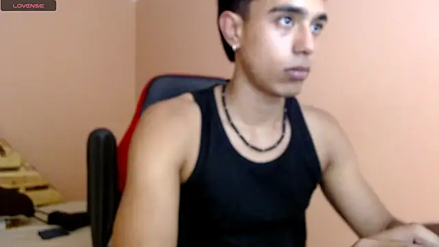 Snapshot of karlgiles_ chatting on 02-16-25, 06:43 karlgiles online show from 02-16-25, 06:43