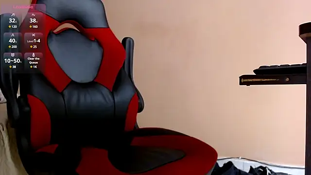 Snapshot of karlgiles_ chatting on 03-08-25, 06:47 karlgiles online show from 03-08-25, 06:47