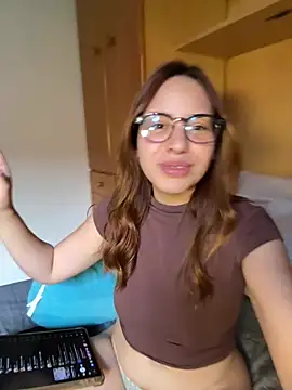 AgnesCampp online show from 02-05-26, 08:13