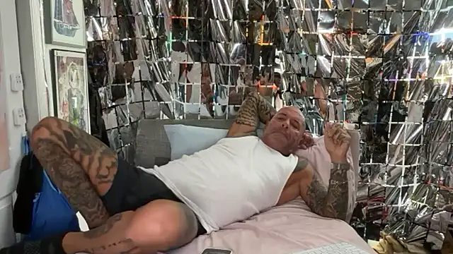 joeytatts66 online show from 04-13-26, 01:55