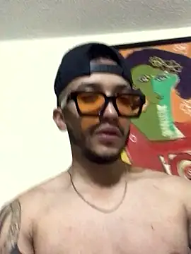 Snapshot of kmilo2405 chatting on 01-17-26, 06:29 kmilo2405 online show from 01-17-26, 06:29