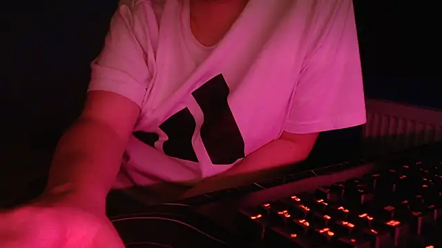 Scotland 100 online show from 11-21-25, 09:35