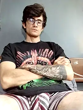 Loggan donnelly online show from 03-10-26, 06:57