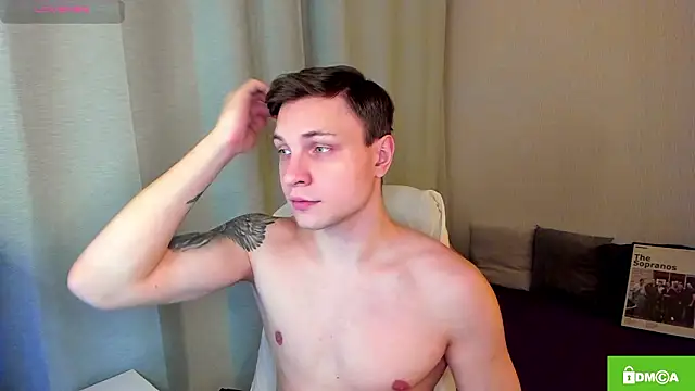 Snapshot of handsome_guy01 chatting on 03-08-26, 12:52 handsome guy01 online show from 03-08-26, 12:52