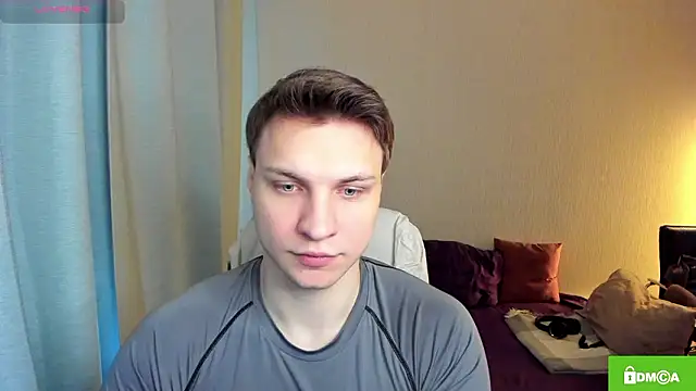 Snapshot of handsome_guy01 chatting on 03-26-26, 06:30 handsome guy01 online show from 03-26-26, 06:30