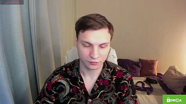 Snapshot of handsome_guy01 chatting on 04-03-26, 08:29 handsome guy01 online show from 04-03-26, 08:29