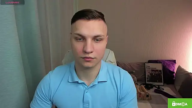 Snapshot of handsome_guy01 chatting on 04-14-26, 11:38 handsome guy01 online show from 04-14-26, 11:38