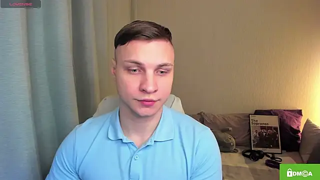 Snapshot of handsome_guy01 chatting on 04-15-26, 05:09 handsome guy01 online show from 04-15-26, 05:09