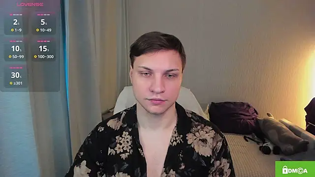 handsome guy01 online show from 07-05-26, 04:19