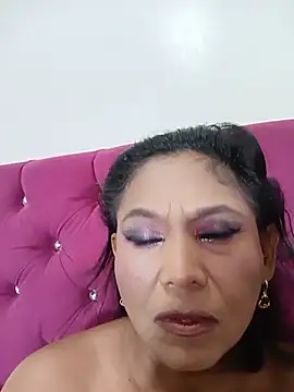tiffany Bitch online show from 06-05-26, 12:39