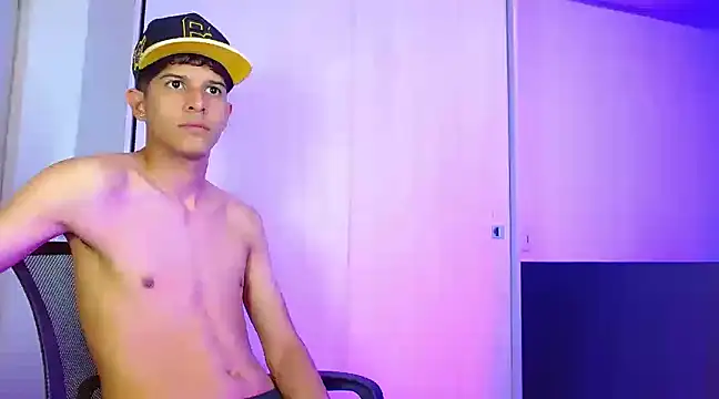 LiamGadiell online show from 12-16-24, 03:30