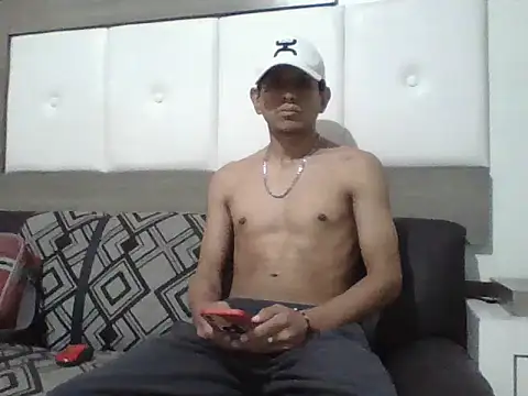 oiram27 online show from 10-25-25, 08:36