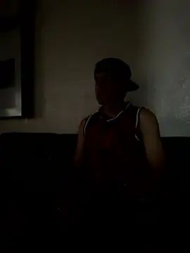 oiram27 online show from 05-26-26, 06:37
