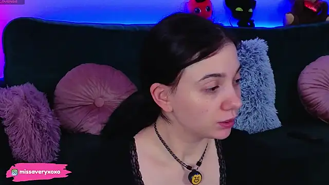 AveryWillow online show from 04-05-26, 12:30