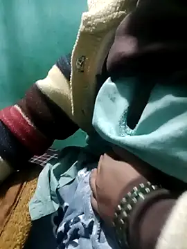 Snapshot of Surajpuja79 chatting on 01-12-26, 01:38 Surajpuja79 online show from 01-12-26, 01:38