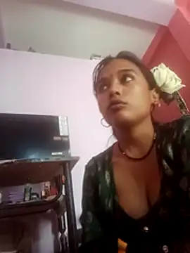 Snapshot of Surajpuja79 chatting on 02-07-26, 04:05 Surajpuja79 online show from 02-07-26, 04:05