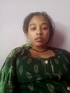 Snapshot of Surajpuja79 chatting on 02-08-26, 02:04 Surajpuja79 online show from 02-08-26, 02:04