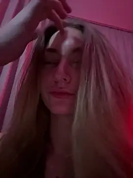 lady curls online show from 02-28-26, 09:49