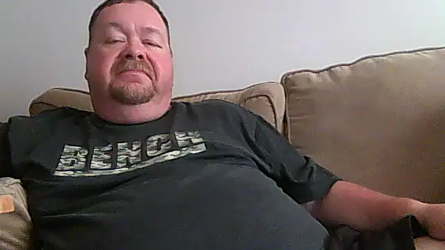 Snapshot of hitman_35 chatting on 06-15-26, 12:24 hitman 35 online show from 06-15-26, 12:24