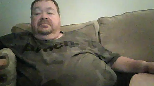 Snapshot of hitman_35 chatting on 06-30-26, 04:24 hitman 35 online show from 06-30-26, 04:24