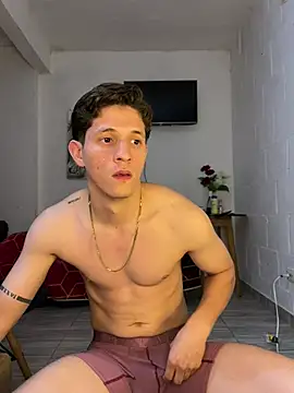 Snapshot of Bodyxx23 chatting on 07-18-26, 11:52 Bodyxx23 online show from 07-18-26, 11:52