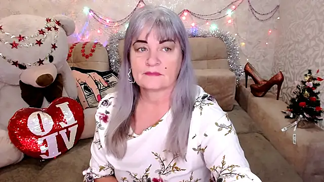 Snapshot of SiberiabBerry chatting on 12-19-25, 03:57 SiberiabBerry online show from 12-19-25, 03:57