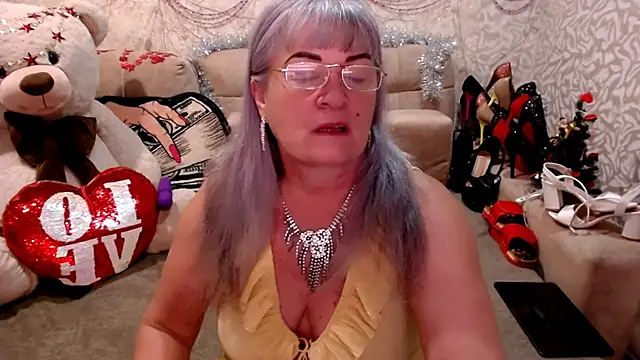 Snapshot of SiberiabBerry chatting on 01-12-26, 10:15 SiberiabBerry online show from 01-12-26, 10:15