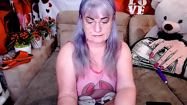 Snapshot of SiberiabBerry chatting on 02-28-26, 08:32 SiberiabBerry online show from 02-28-26, 08:32