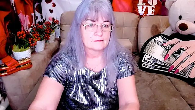 Snapshot of SiberiabBerry chatting on 03-08-26, 06:34 SiberiabBerry online show from 03-08-26, 06:34