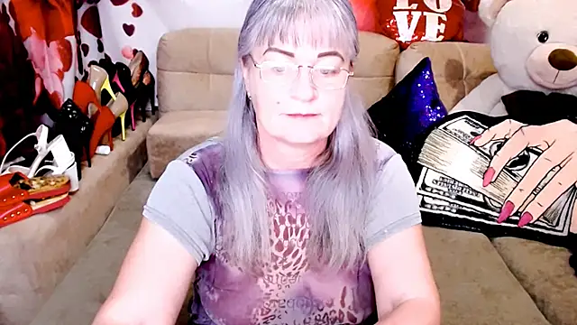 Snapshot of SiberiabBerry chatting on 04-04-26, 09:01 SiberiabBerry online show from 04-04-26, 09:01