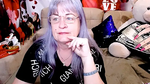 Snapshot of SiberiabBerry chatting on 04-08-26, 02:11 SiberiabBerry online show from 04-08-26, 02:11