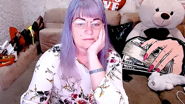 Snapshot of SiberiabBerry chatting on 04-15-26, 12:39 SiberiabBerry online show from 04-15-26, 12:39