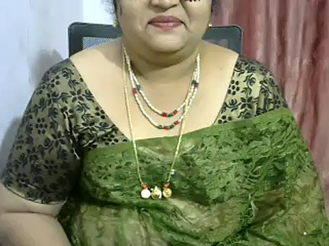 Snapshot of Naughty_Nityaa chatting on 01-15-25, 11:00 Naughty Nityaa online show from 01-15-25, 11:00