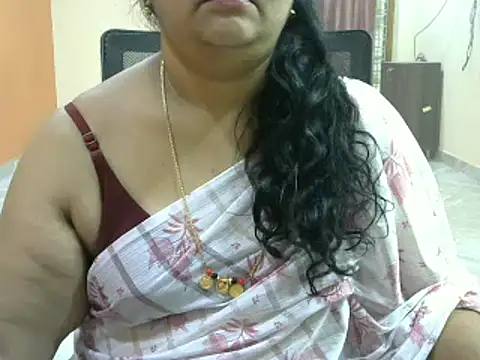 Snapshot of Naughty_Nityaa chatting on 02-13-25, 07:03 Naughty Nityaa online show from 02-13-25, 07:03
