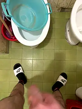 Snapshot of Miky_21 chatting on 09-13-25, 04:12 Miky 21 online show from 09-13-25, 04:12