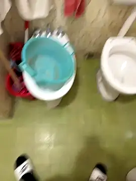 Snapshot of Miky_21 chatting on 09-22-25, 04:03 Miky 21 online show from 09-22-25, 04:03