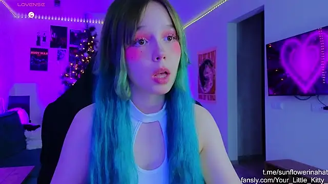 Snapshot of 812sunflowerinahat chatting on 12-21-24, 08:18 812sunflowerinahat online show from 12-21-24, 08:18