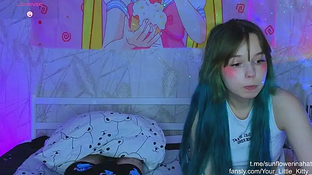 Snapshot of 812sunflowerinahat chatting on 12-26-24, 08:21 812sunflowerinahat online show from 12-26-24, 08:21