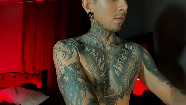 Travistanner 28 online show from 03-25-26, 08:20