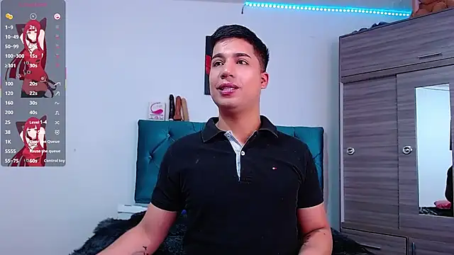 Snapshot of Randy_horny chatting on 02-02-26, 06:06 Randy horny online show from 02-02-26, 06:06