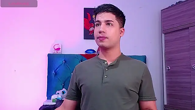 Snapshot of Randy_horny chatting on 02-05-26, 05:17 Randy horny online show from 02-05-26, 05:17